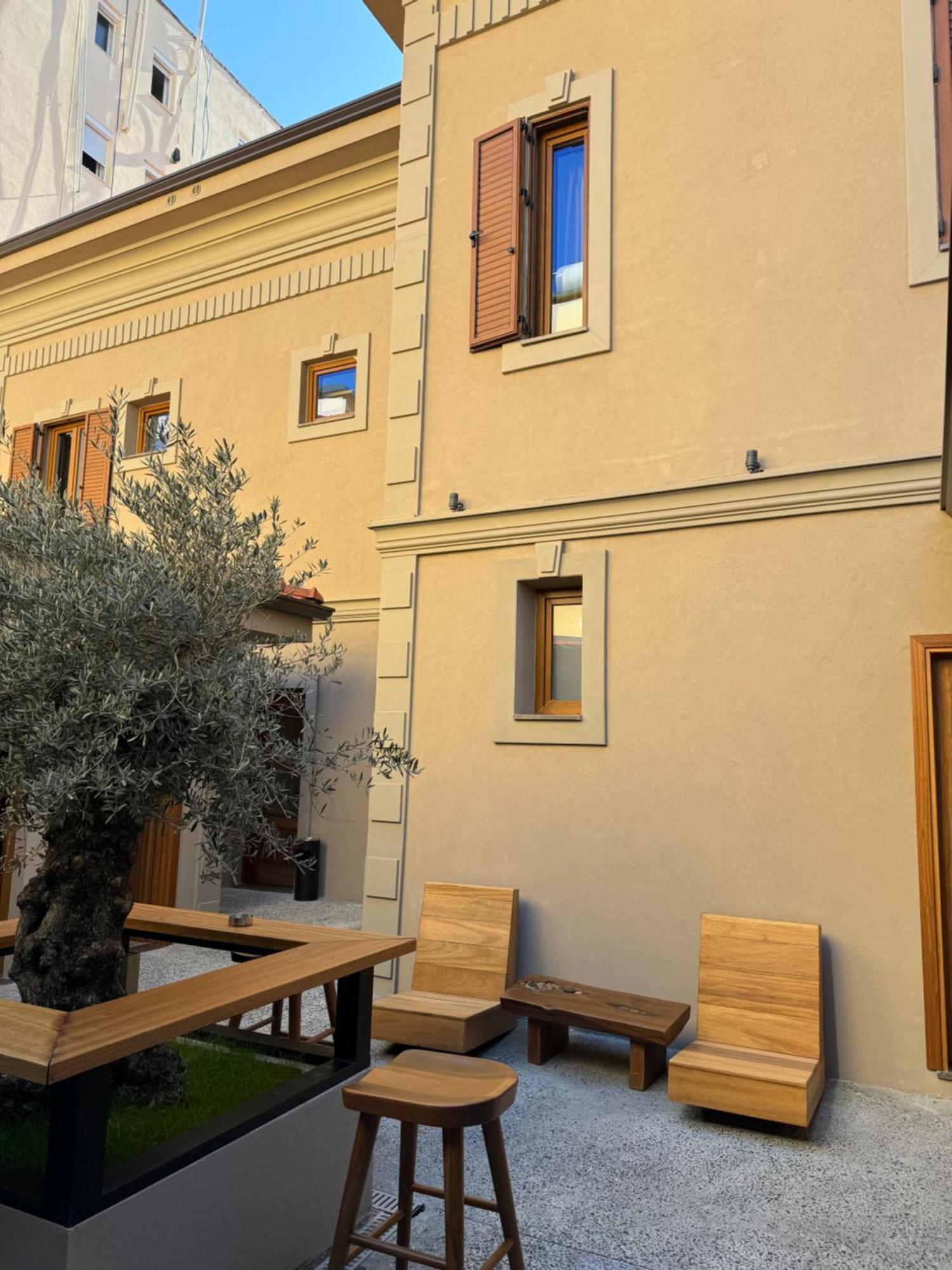 טיראנה Faces & Places Boutique Hotel מראה חיצוני תמונה