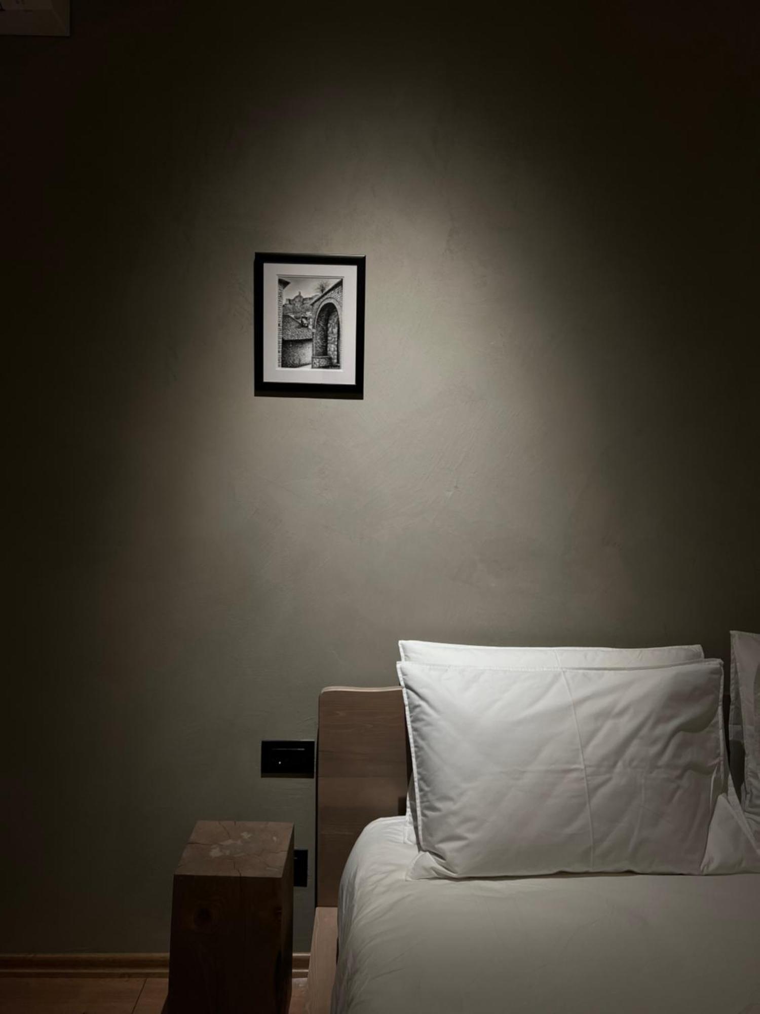 טיראנה Faces & Places Boutique Hotel מראה חיצוני תמונה