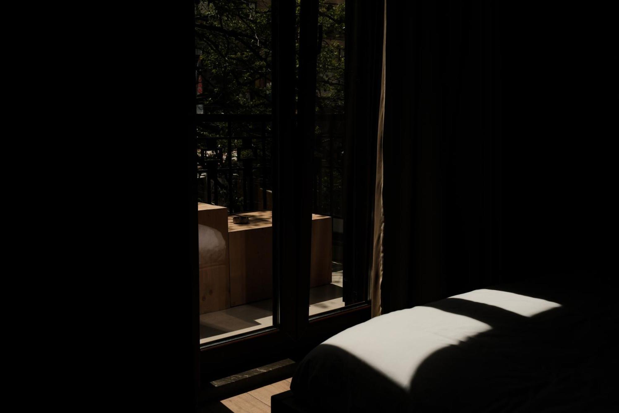 טיראנה Faces & Places Boutique Hotel מראה חיצוני תמונה
