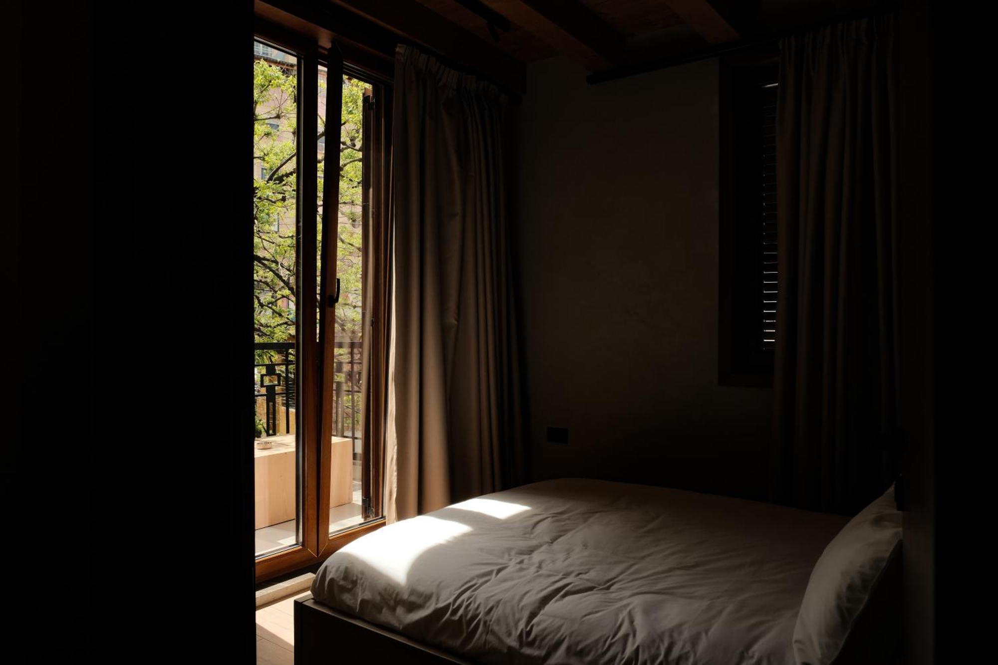 טיראנה Faces & Places Boutique Hotel מראה חיצוני תמונה
