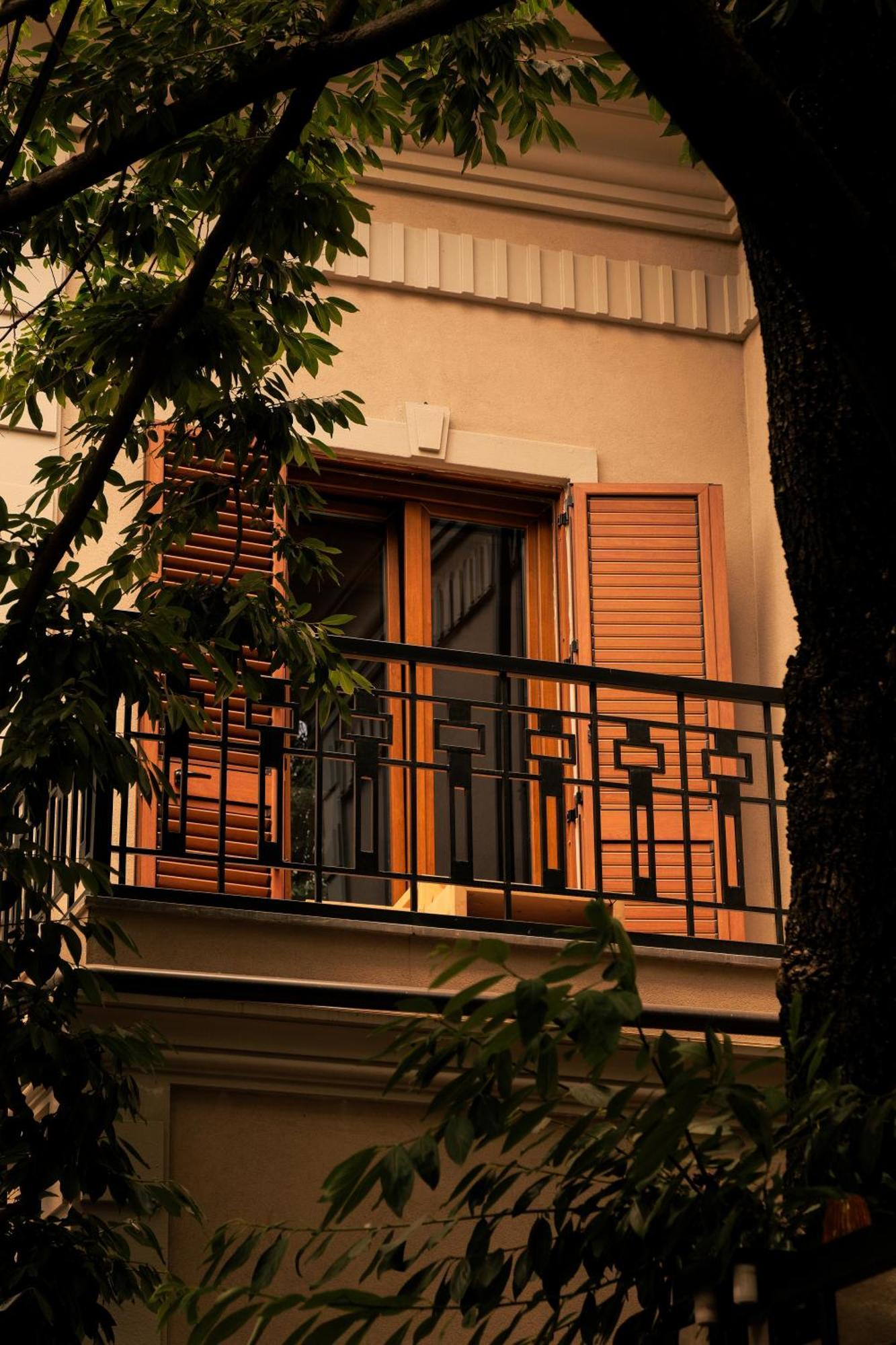 טיראנה Faces & Places Boutique Hotel מראה חיצוני תמונה