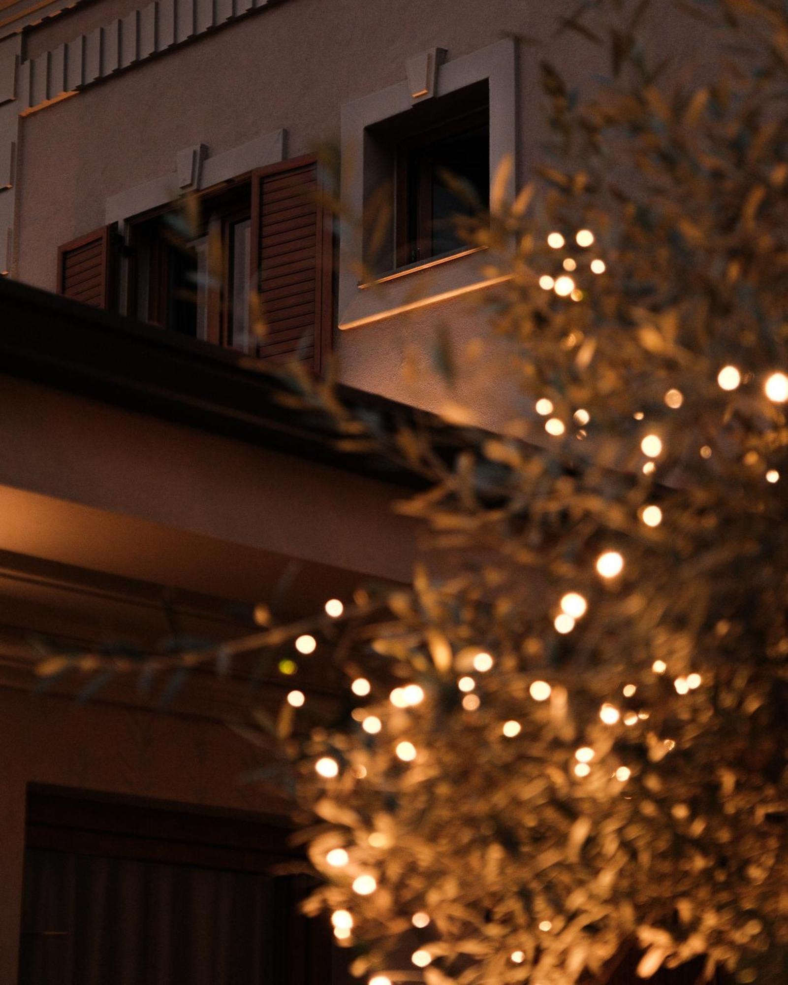 טיראנה Faces & Places Boutique Hotel מראה חיצוני תמונה